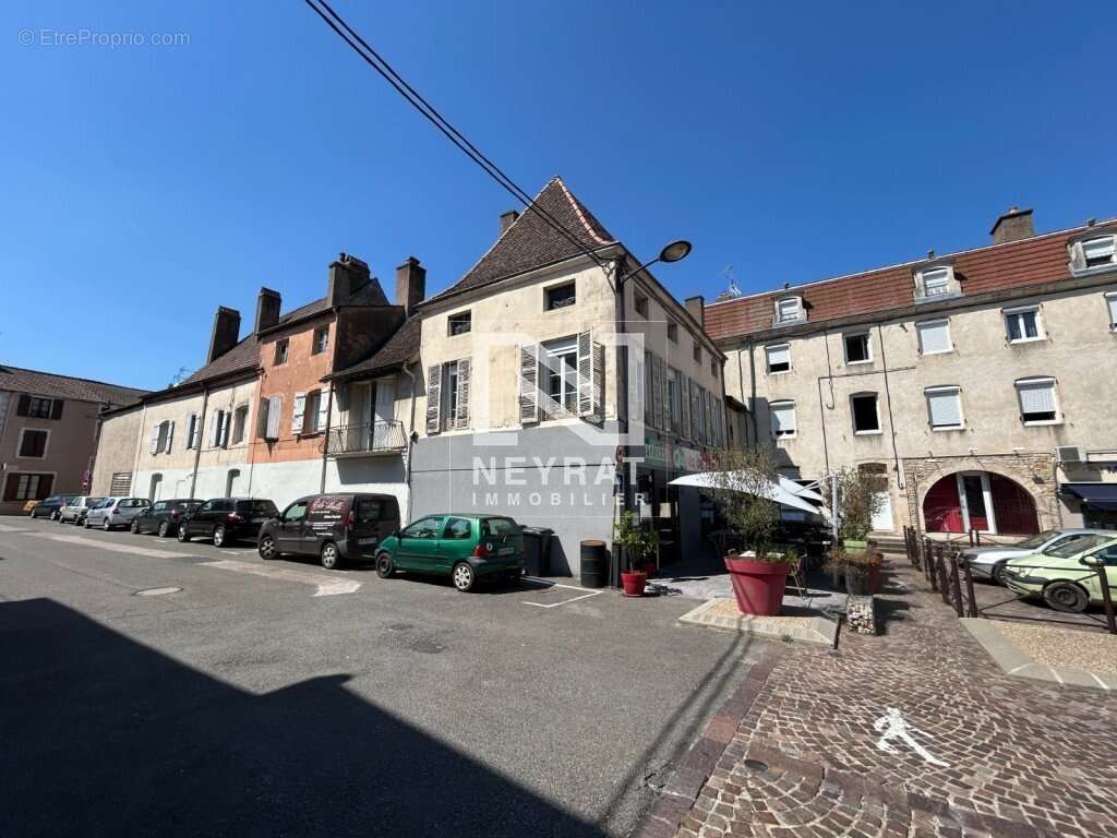 Appartement T3 loué avec combles aménageables - photo 3