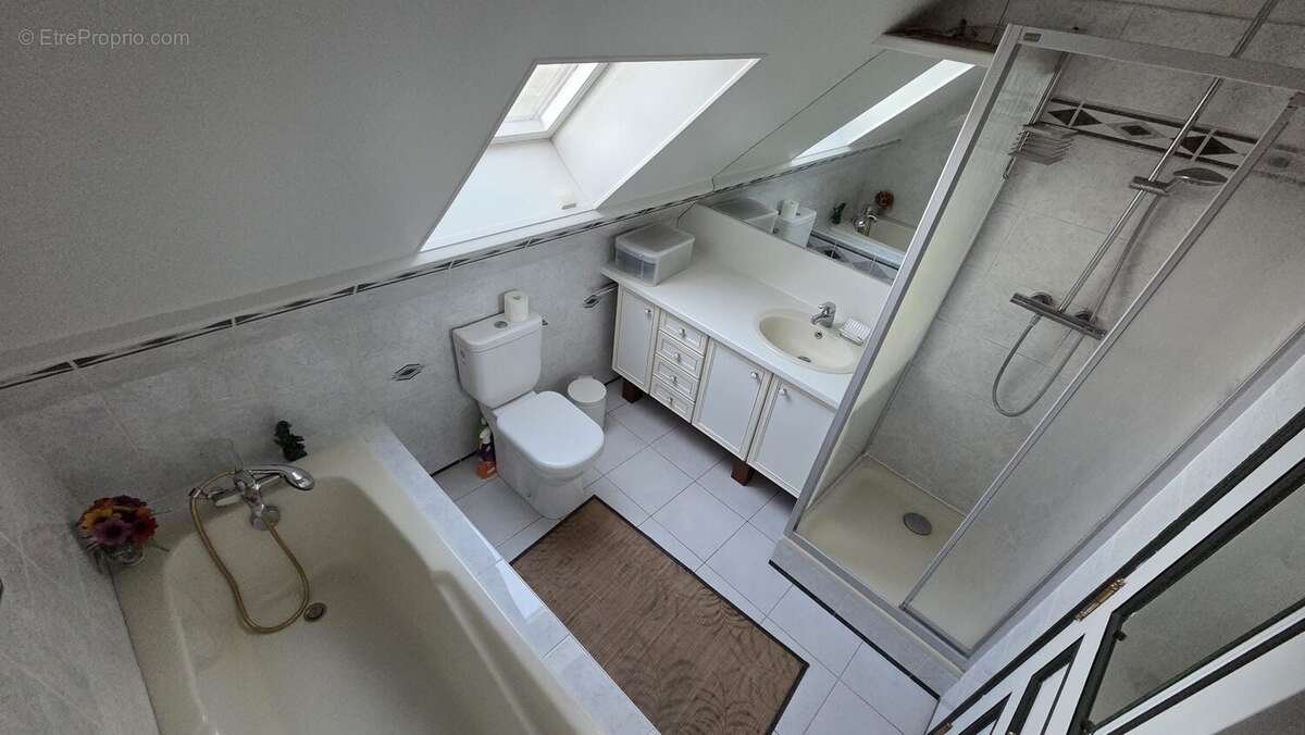 Maison à LE BLANC-MESNIL