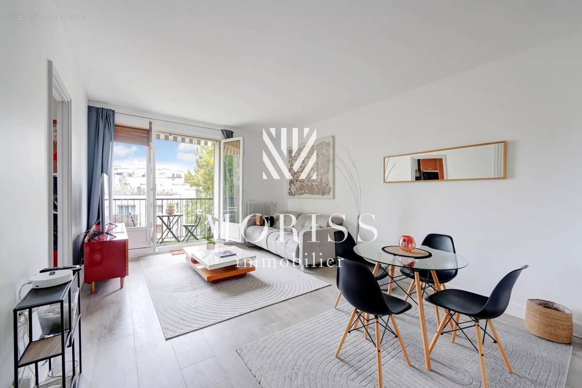 Appartement à NEUILLY-SUR-SEINE