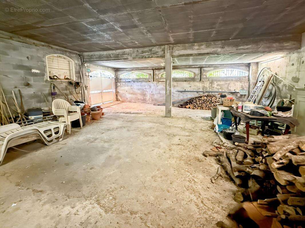 Nice gairaut – villa provençale avec vue mer, piscine, terrain de 2 000 m² et garage de 100 m² - photo 21