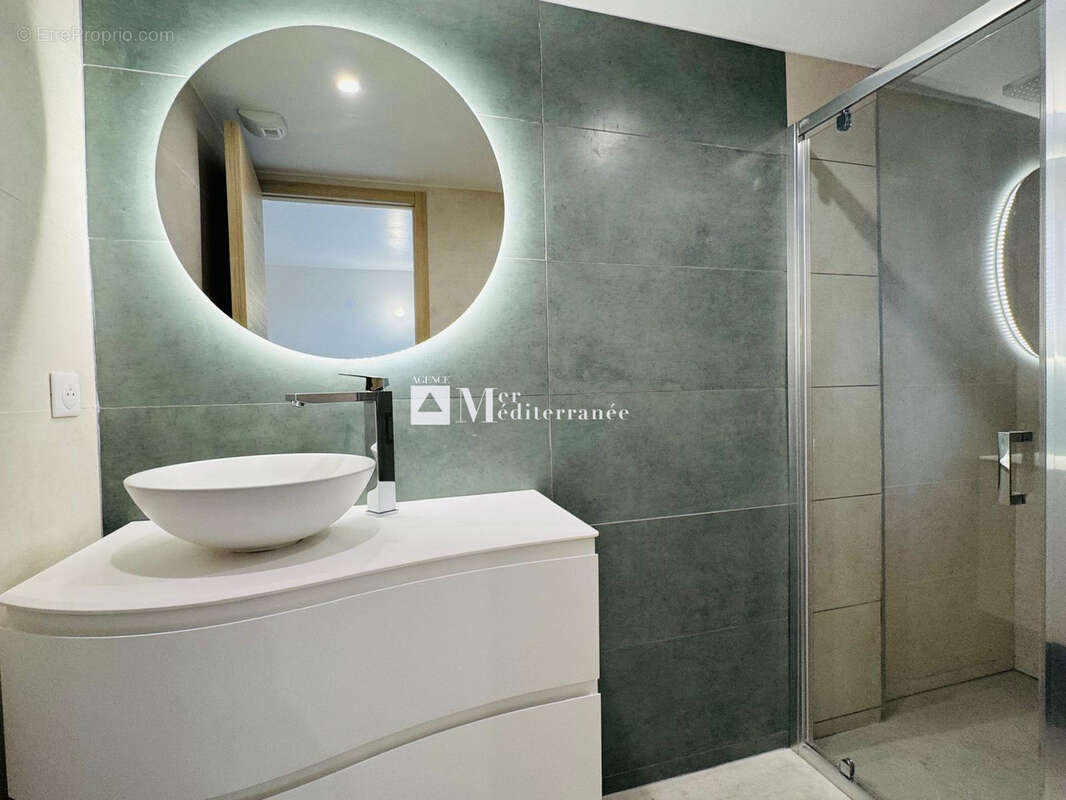 Appartement à LES ISSAMBRES
