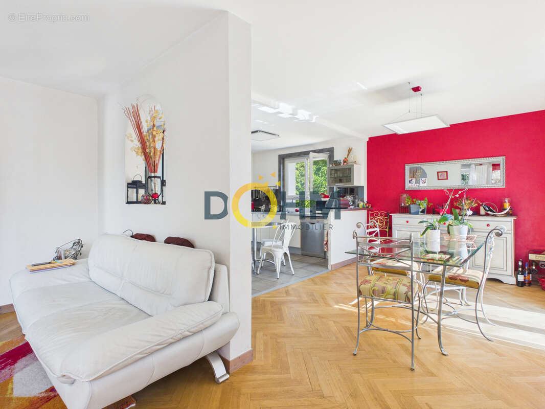 À VENDRE   Maison de plain-pied avec sous-sol complet - photo 8