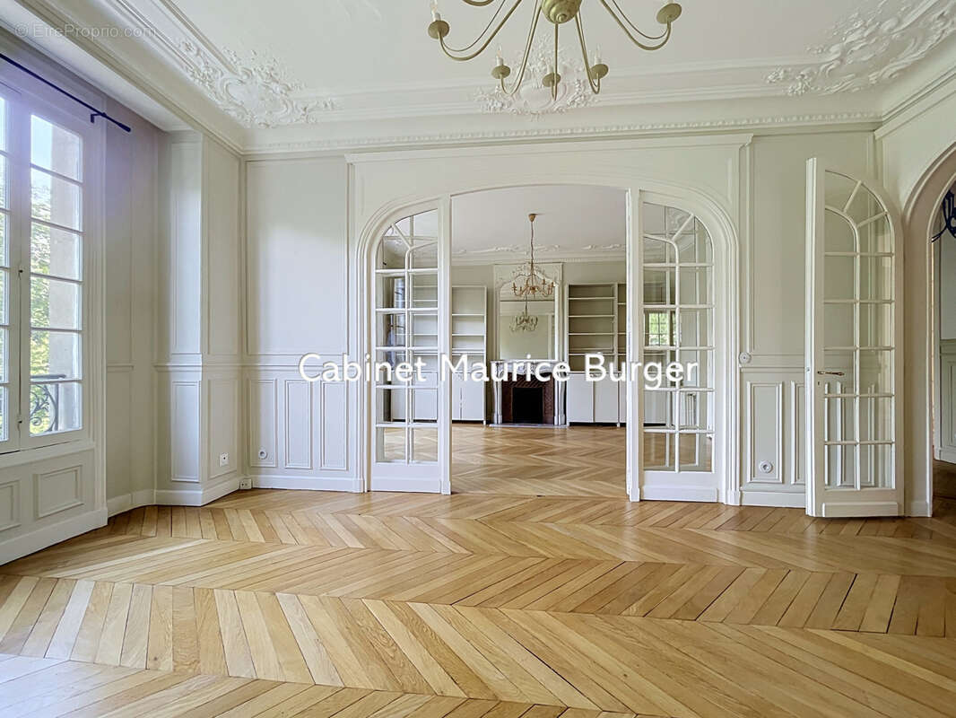 Appartement de caractère   104,55 m2   Immeuble de standing - photo 6
