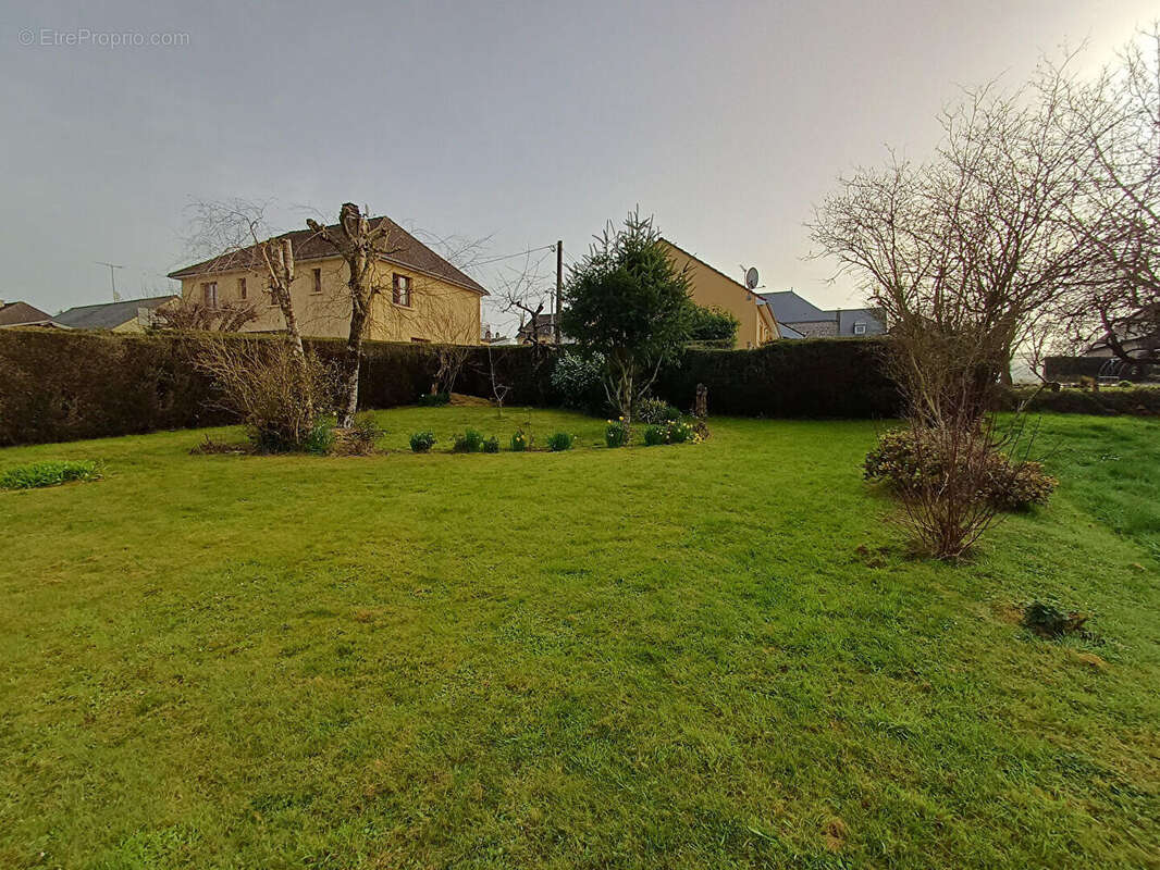 Maison à LE BOURGNEUF-LA-FORET
