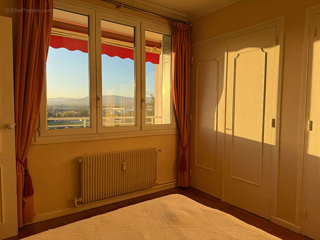 Appartement à BELLEVILLE