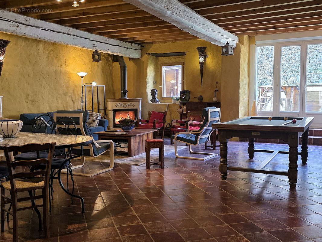 Maison de caractère de 1713   460 m2   piscine chauffée   Roquefeuil (11) - photo 9