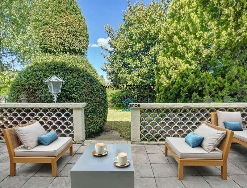 Maison à SAINT-GENIS-LAVAL