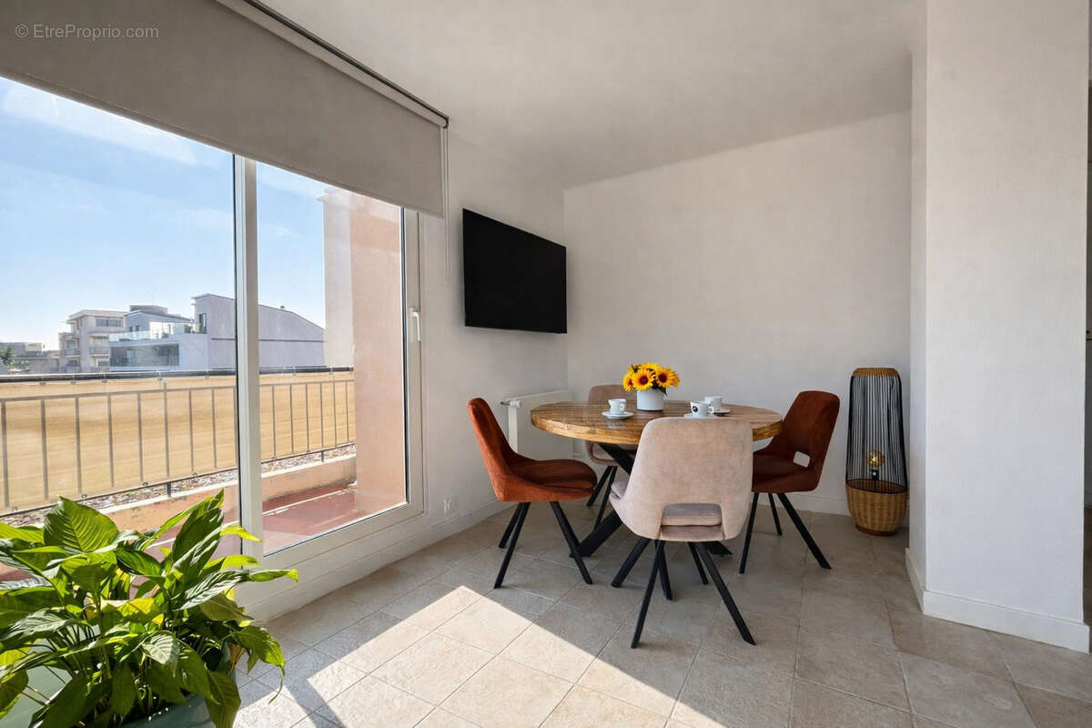 Appartement à ROQUEBRUNE-CAP-MARTIN