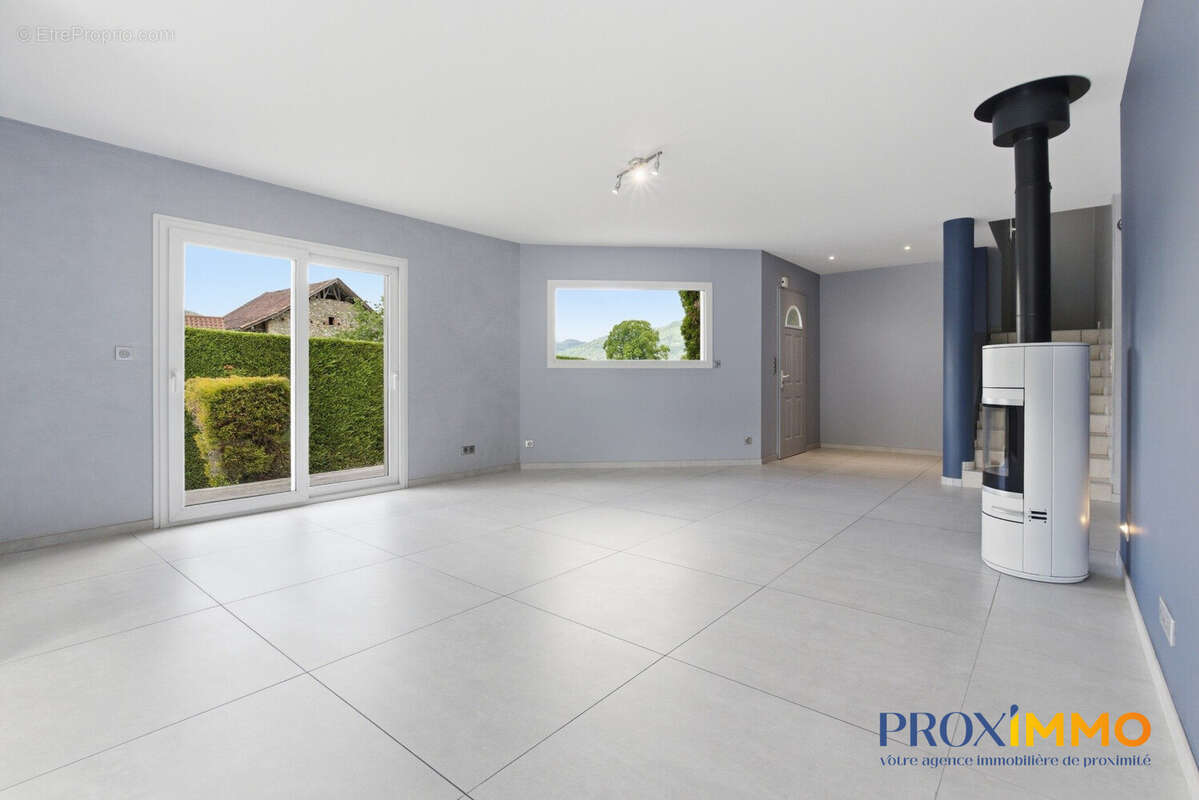Maison 175 m² à Coublevie  - photo 8