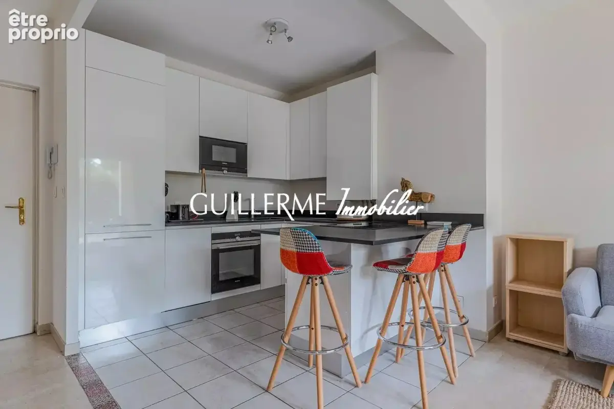 Appartement avec terrasse et jardin - Plein centre de Dardilly le haut - photo 4