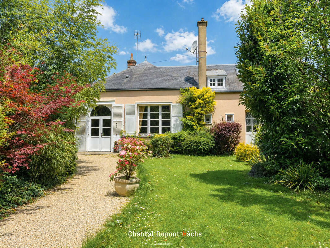 Maison à CHARTRES