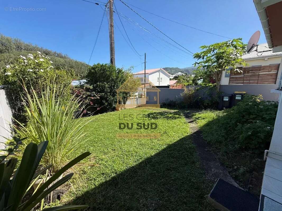 A vendre - maison de type t4 de 76 m² environ - saint joseph - 192 000 € - photo 2