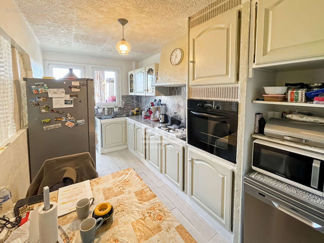 Appartement à MARSEILLE-14E