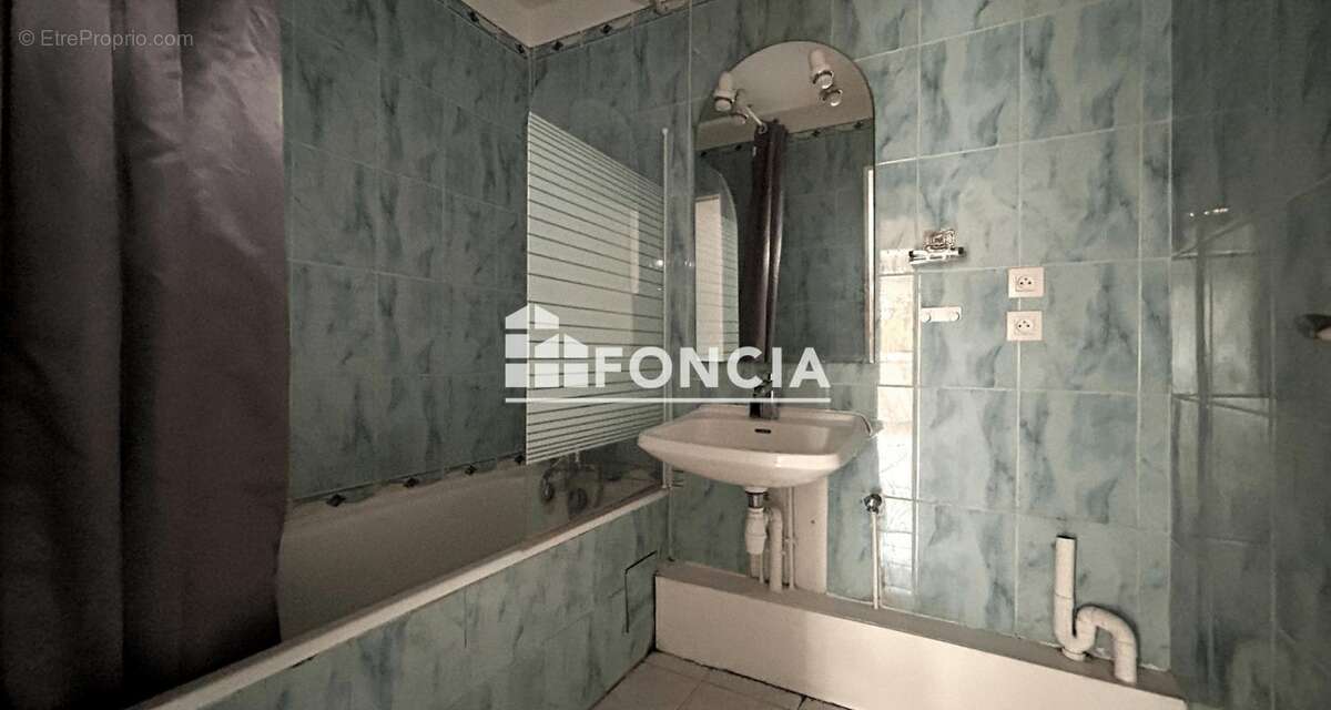 Appartement à CORBEIL-ESSONNES