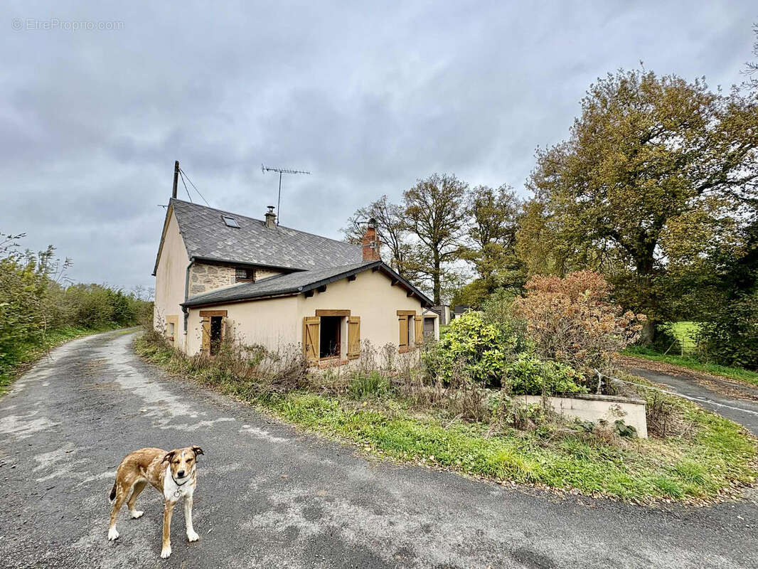 Maison à MERINCHAL