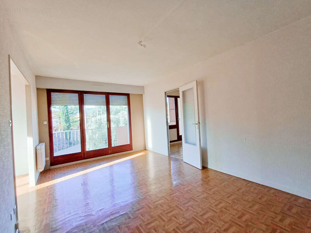 Appartement à AUBENAS