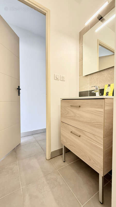 Appartement à SIX-FOURS-LES-PLAGES