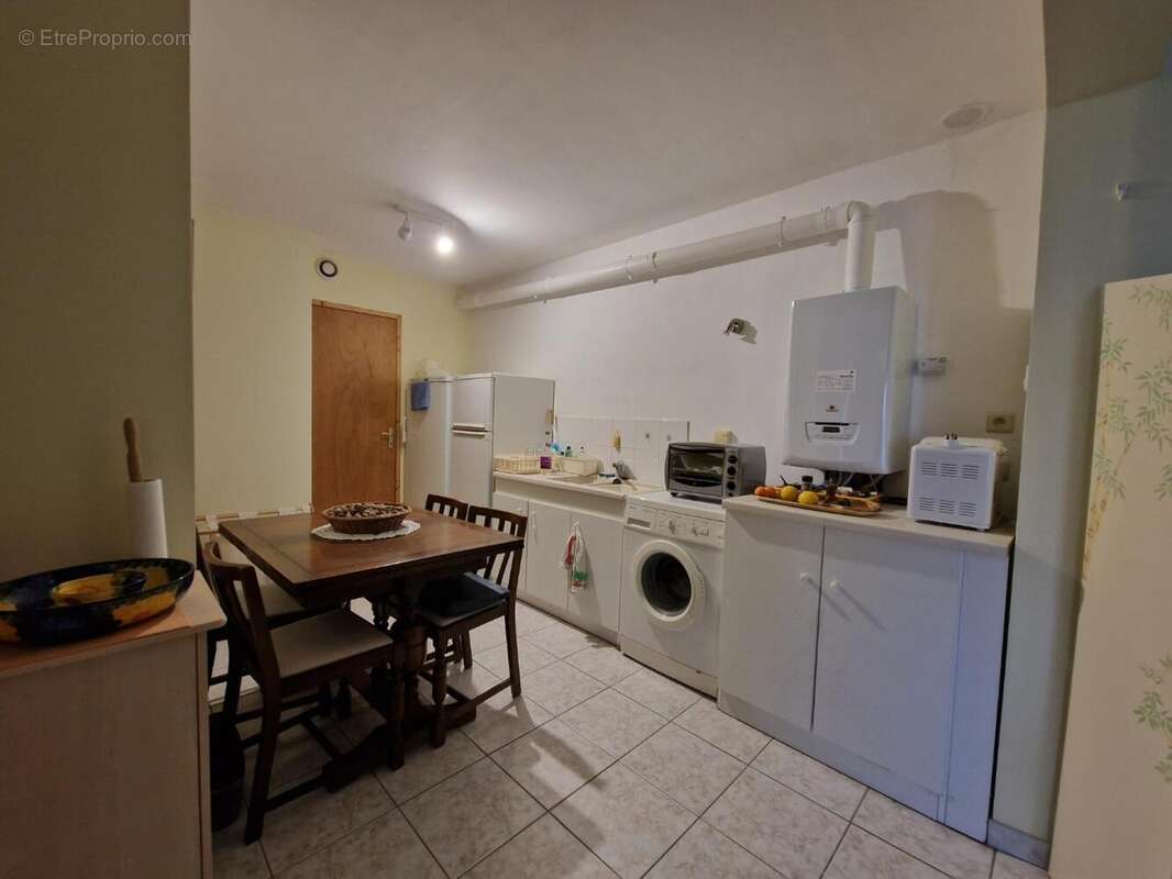 Maison 3 chambres avec grand terrain, piscine et Belle Vue. - photo 15