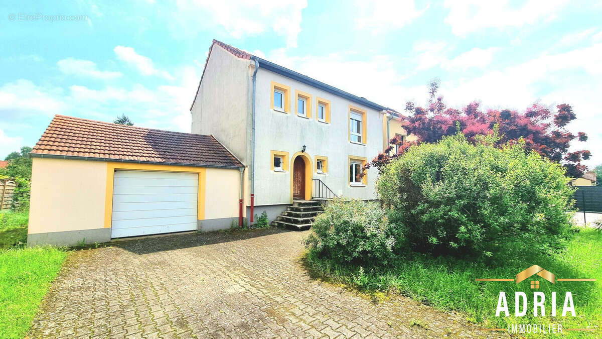 Maison à CORNY-SUR-MOSELLE