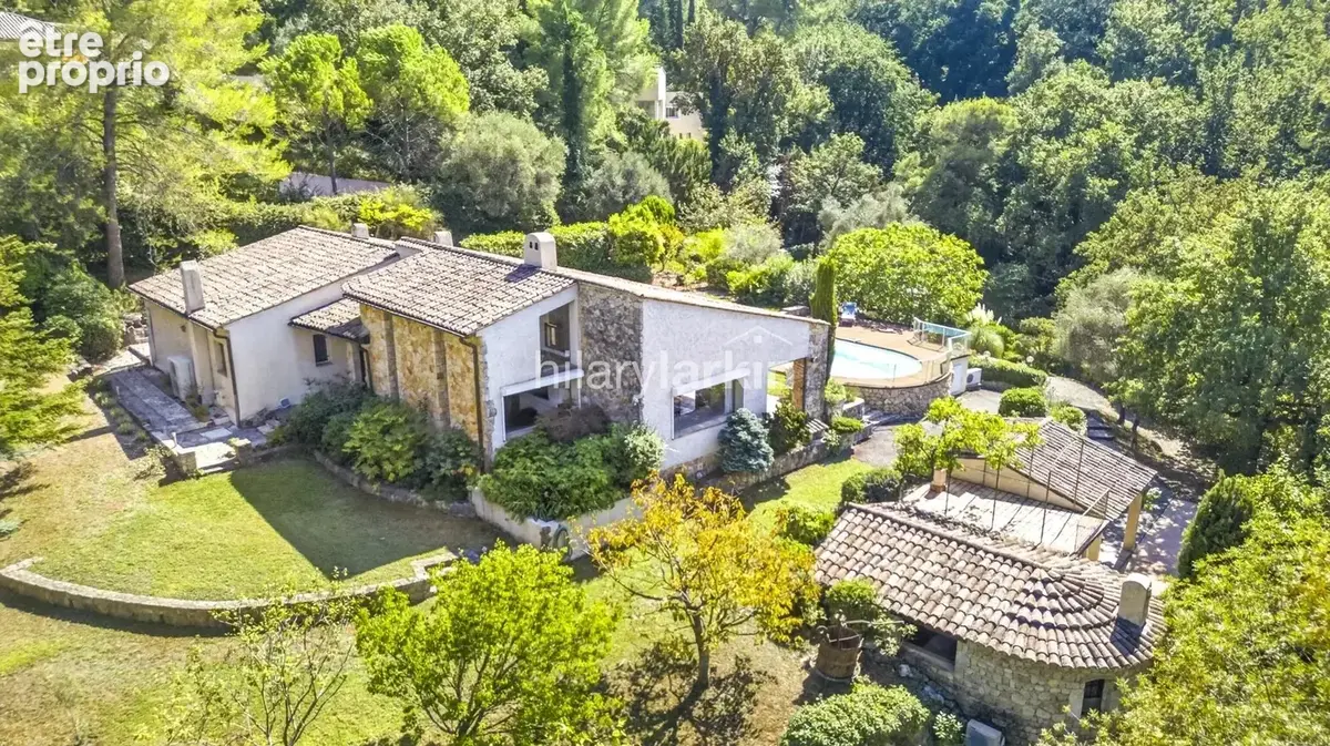 Maison à MOUGINS