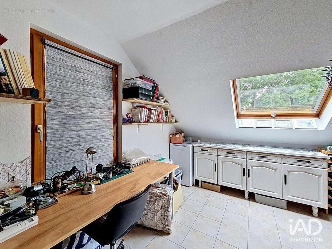 Appartement 89 m² à Ville  - photo 8