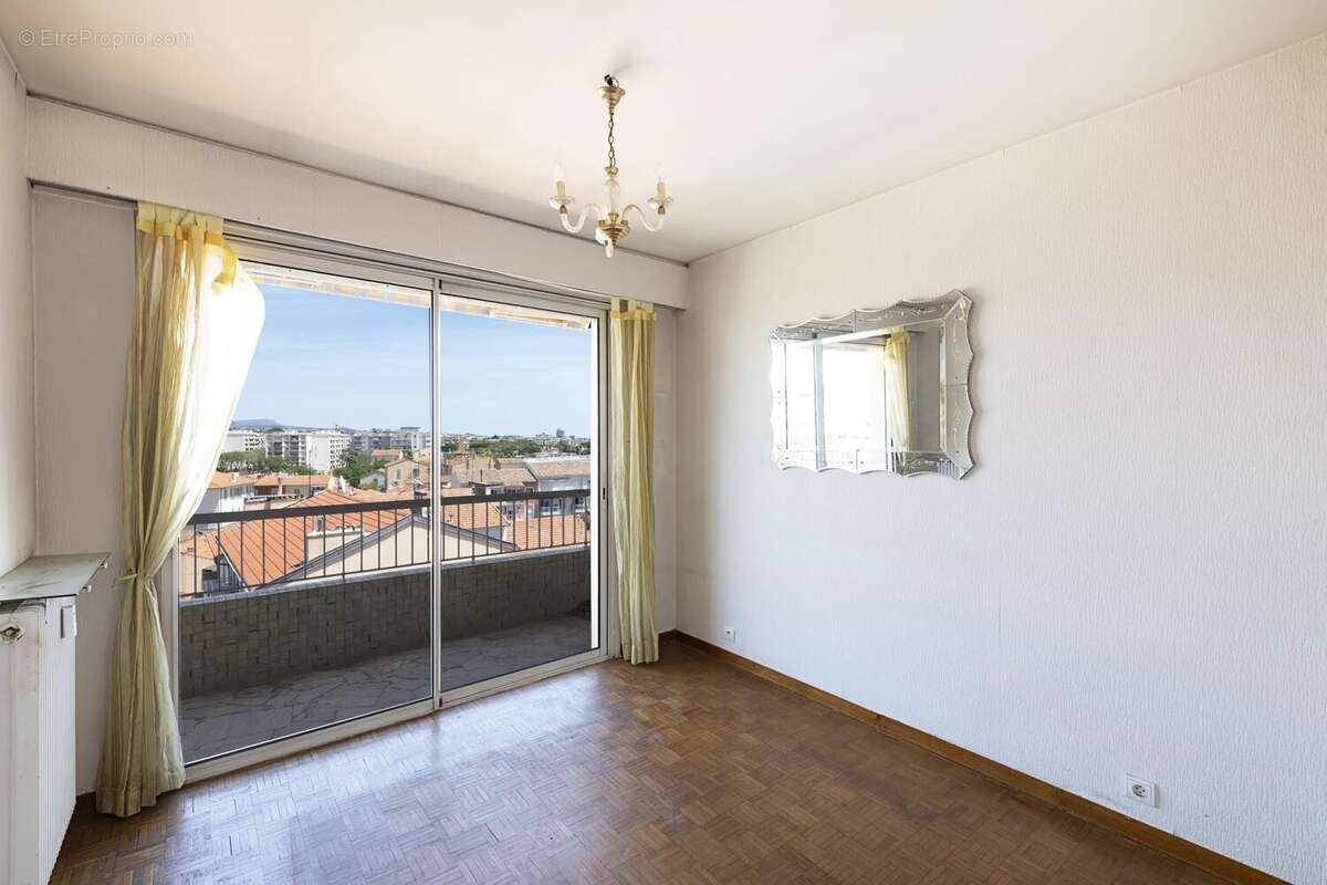 Appartement à CAGNES-SUR-MER