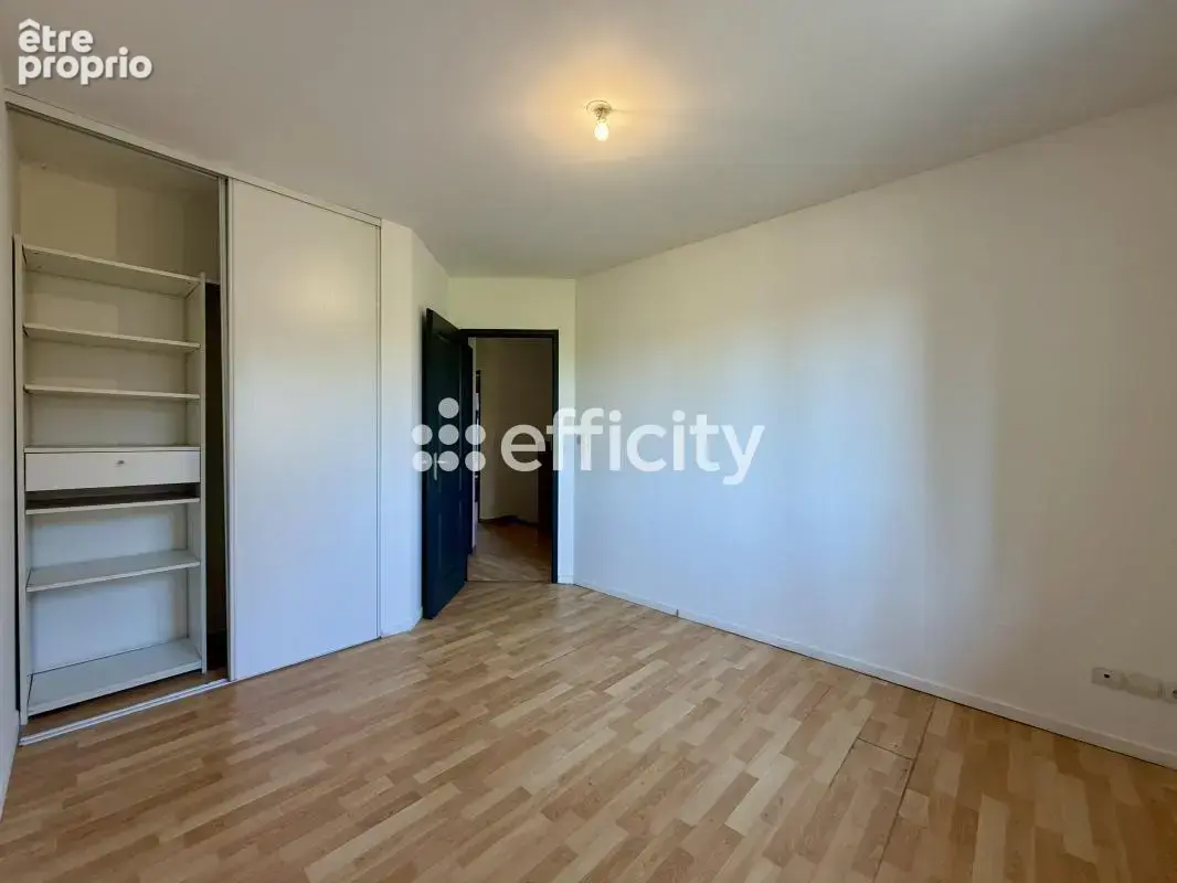 Maison 91 m² à Saint-Andre-De-Cubzac  - photo 9