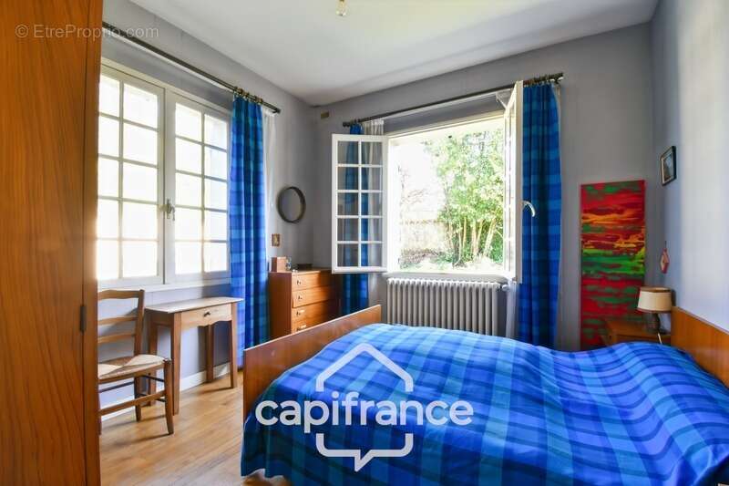 Maison à SAINT-JEAN-D'ANGELY