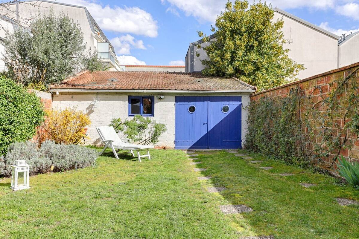 Maison à LA GARENNE-COLOMBES