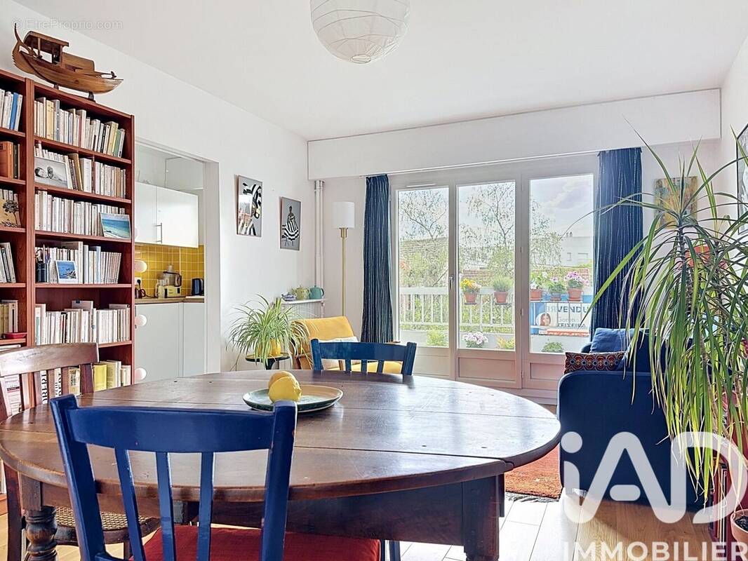 Photo 1 - Appartement à HOUILLES