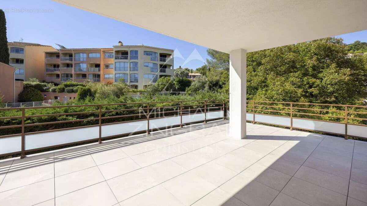 Appartement à SAINT-RAPHAEL