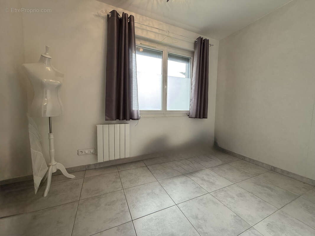 Maison à SAINT-YORRE