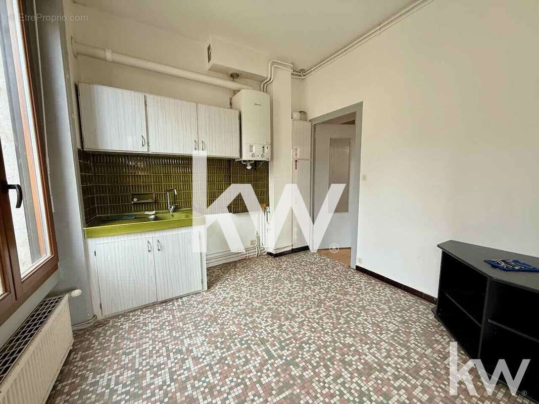 Appartement 80 m² à Saint-Etienne  - photo 5