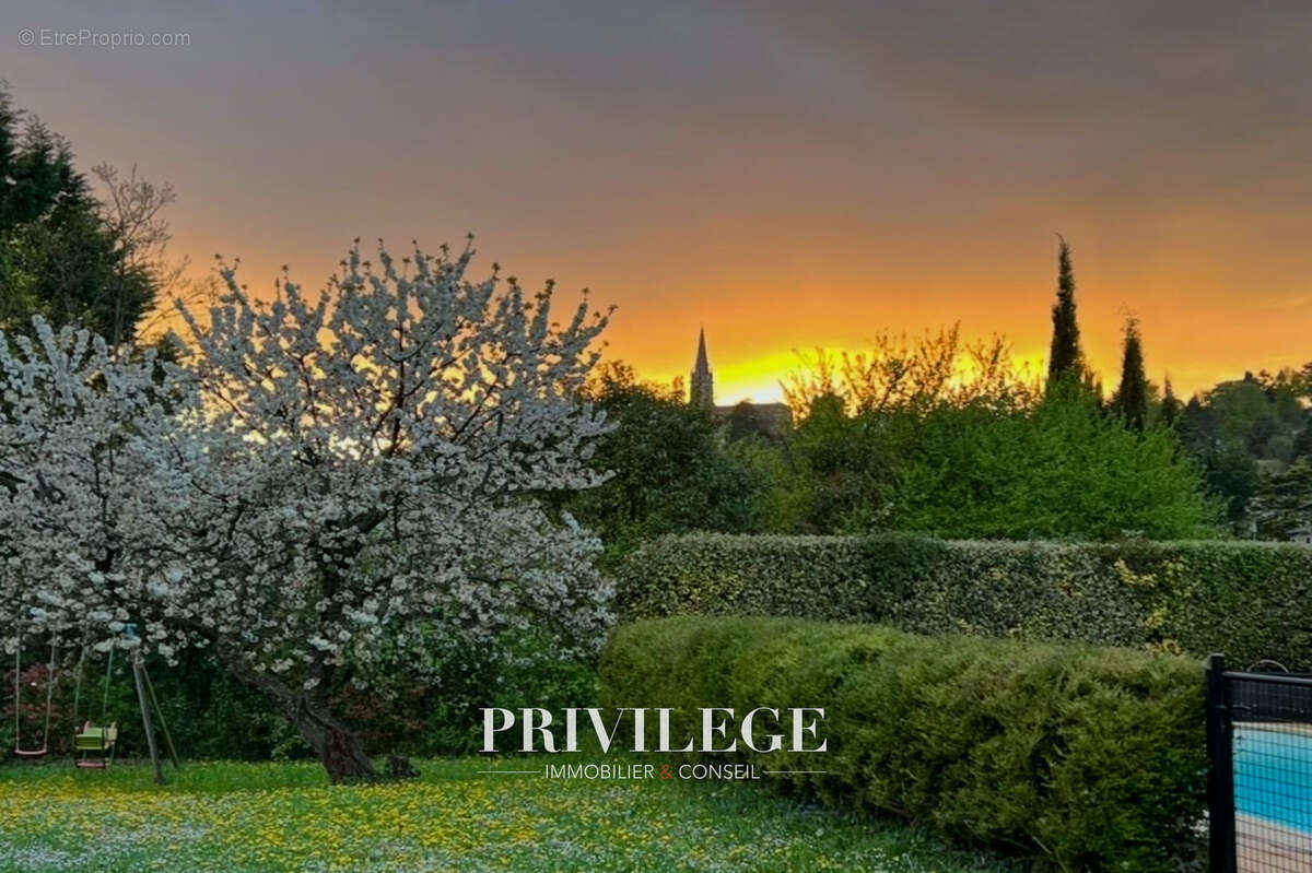 Maison à SAINT-CYR-AU-MONT-D&#039;OR