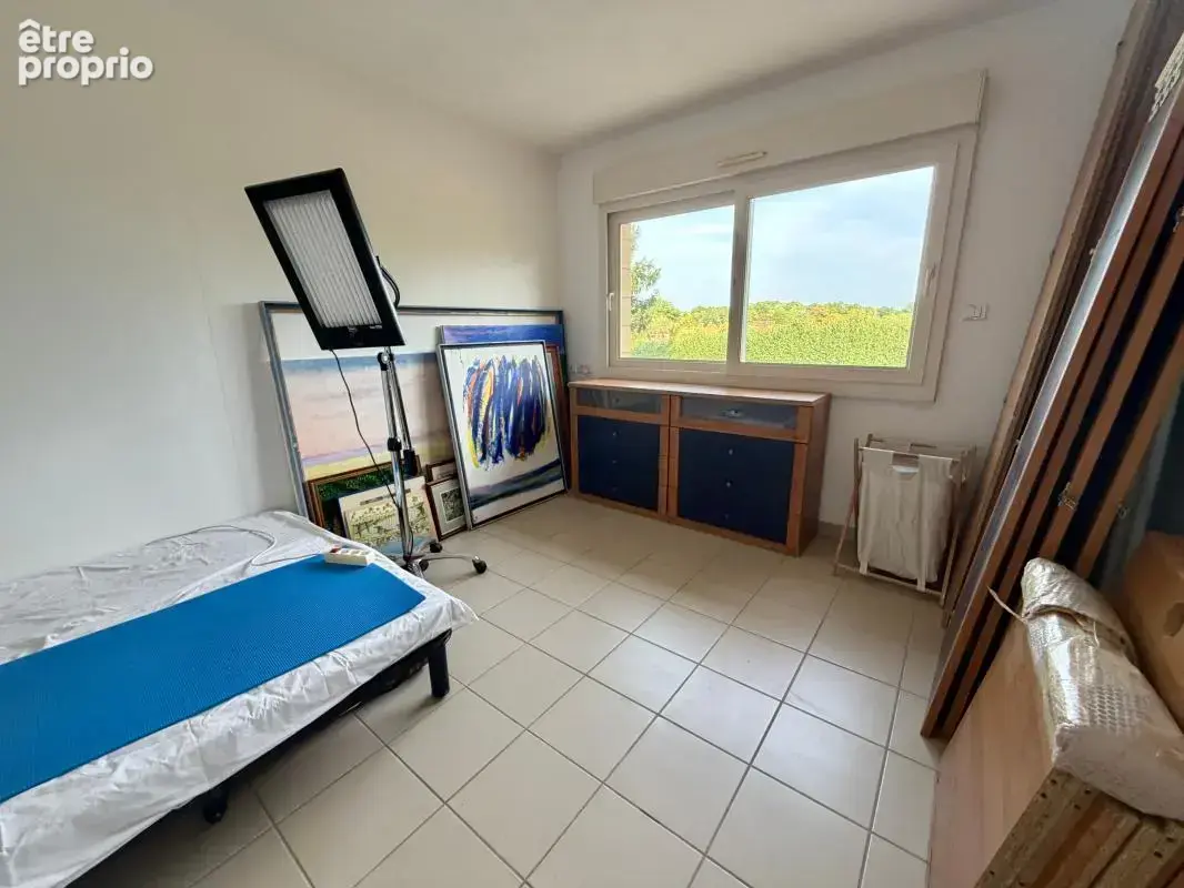 Journiac — Maison de plain-pied, séjour de 54 m² et atelier lumineux de 33 m² - photo 12