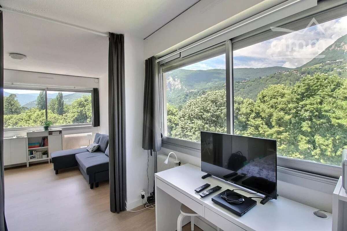 Appartement à MEYLAN