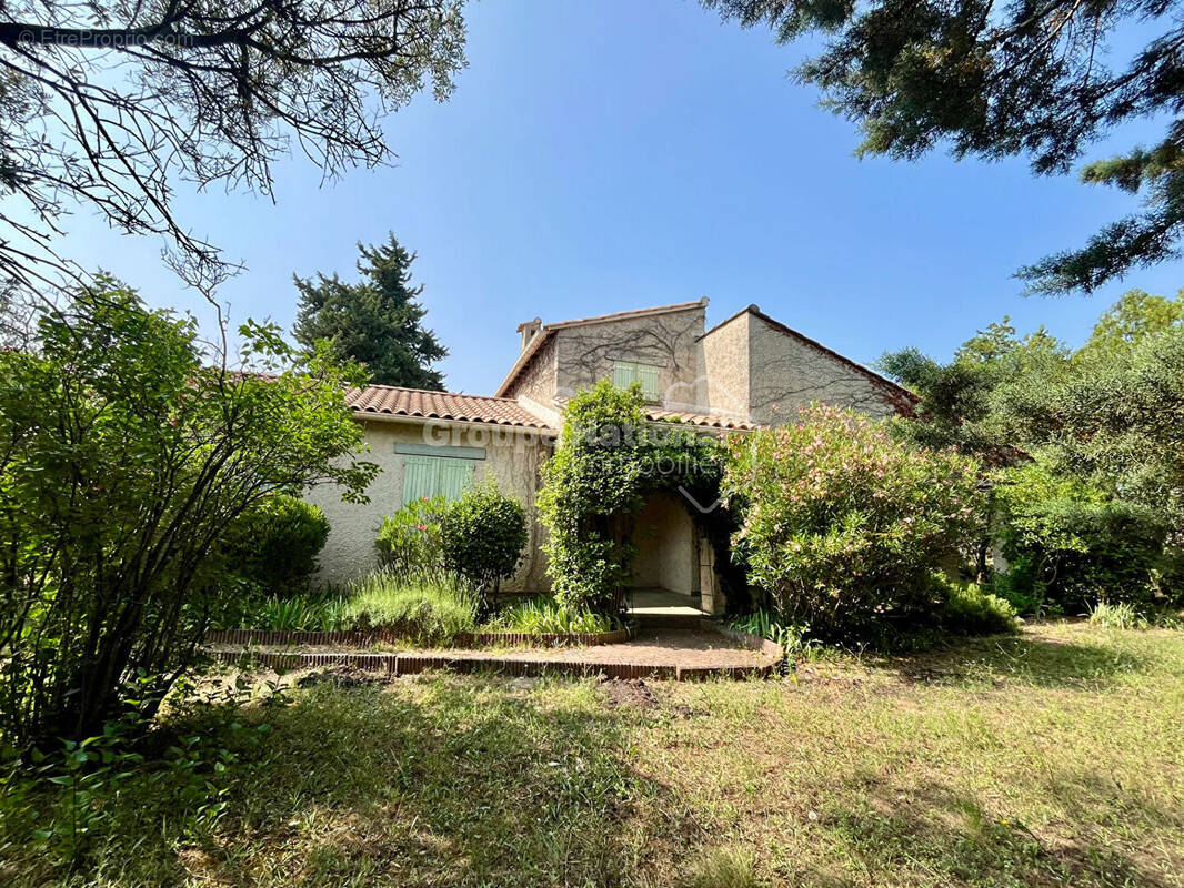 Maison à LES ANGLES