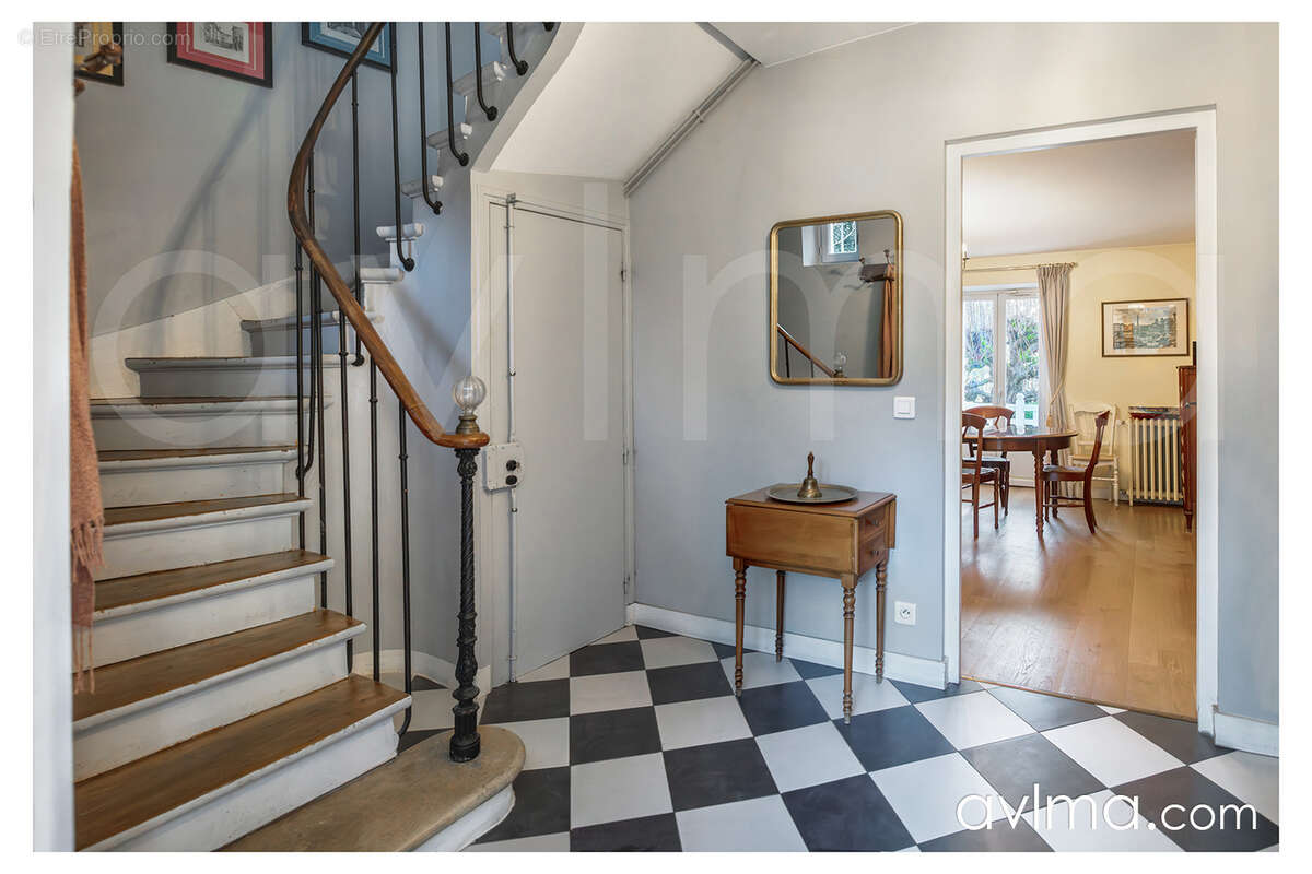 Maison à L'ETANG-LA-VILLE