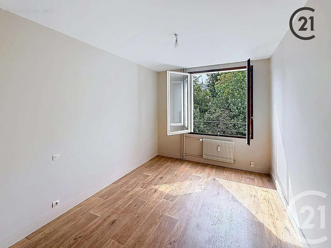 Appartement 52 m² à Auxerre  - photo 4