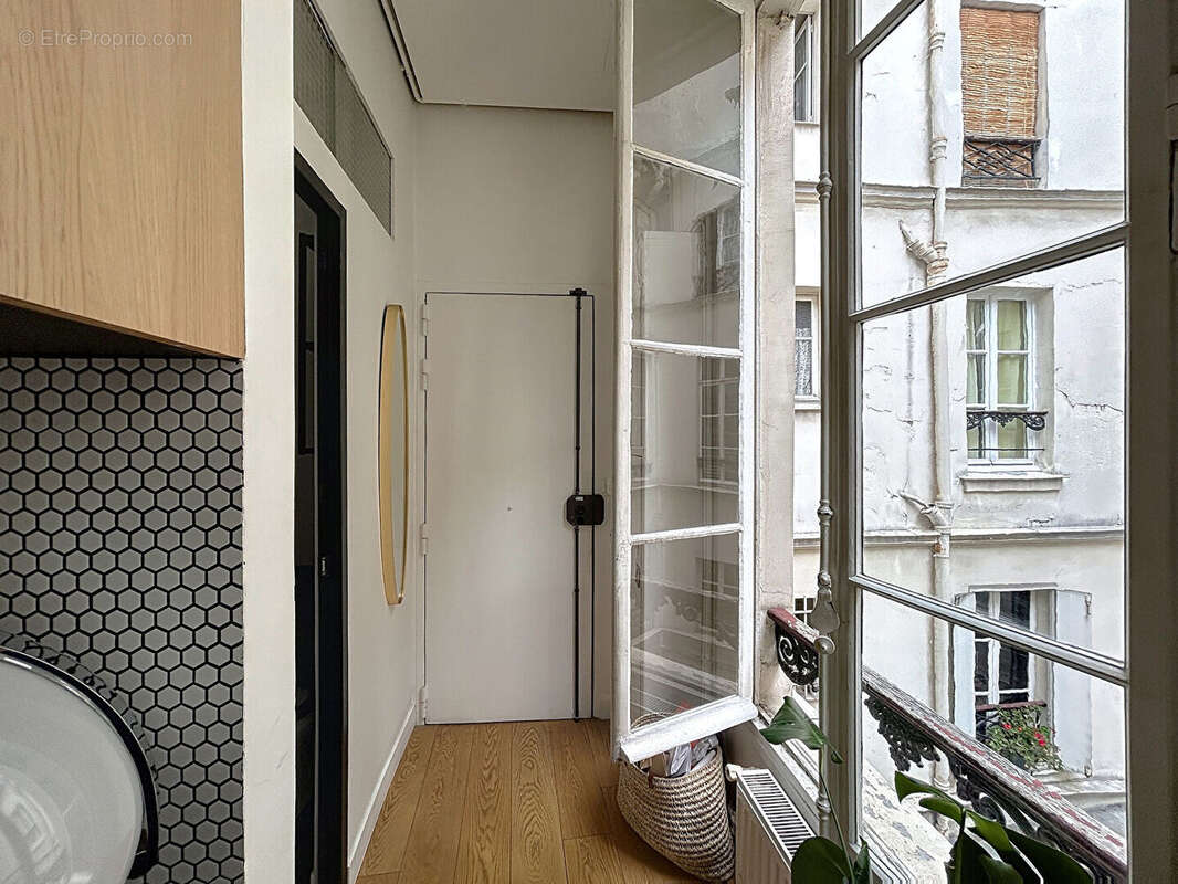 Appartement à PARIS-3E