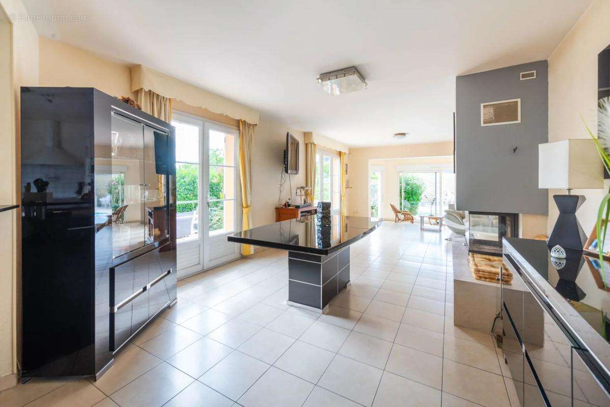 Maison à TRIEL-SUR-SEINE