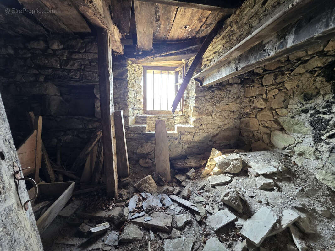Grange sur les hauteurs en Val d'Azun - photo 8