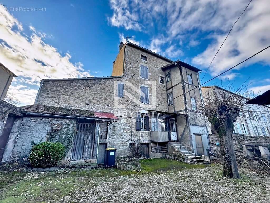 Maison à SENNECEY-LE-GRAND