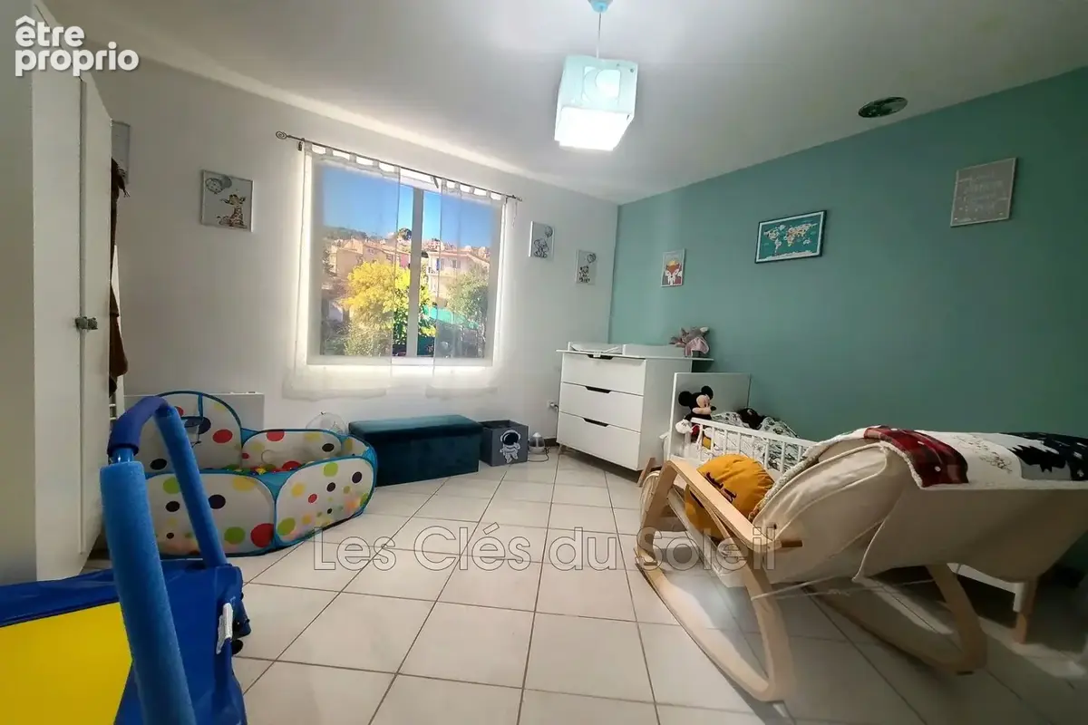 Maison 5 pièces 107 m² à vendre à Cuers (83390) - photo 4