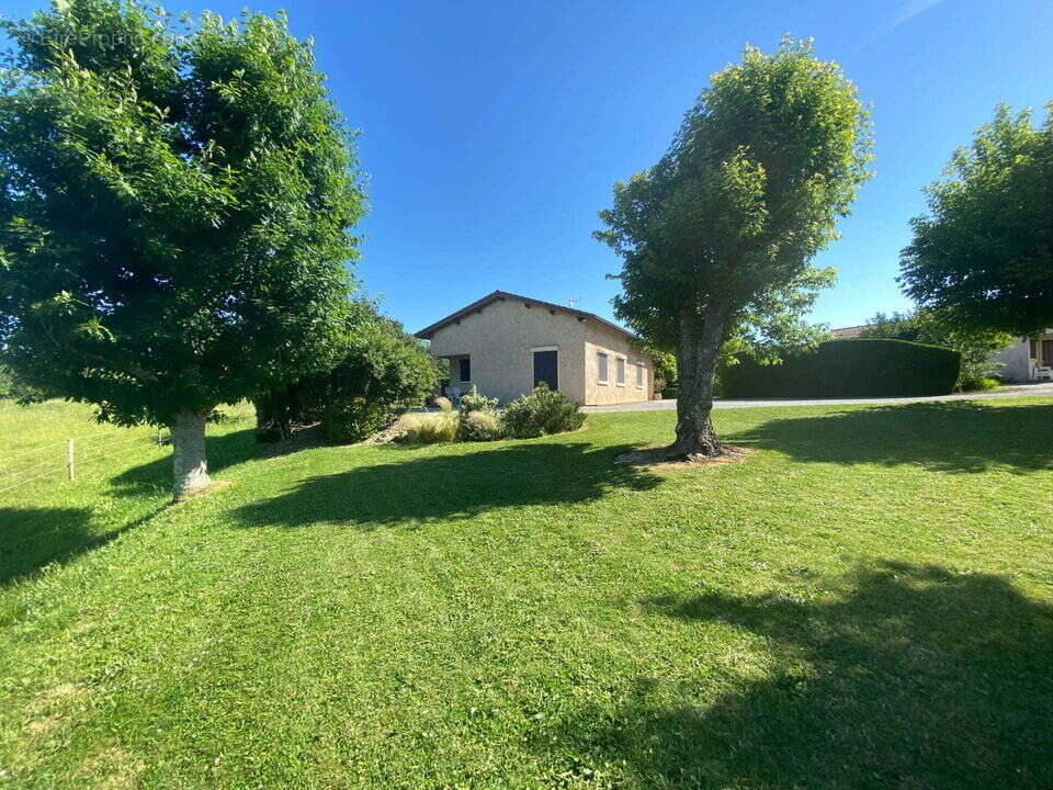 #maison #appartements #location #landes #gers  - Maison à PARLEBOSCQ