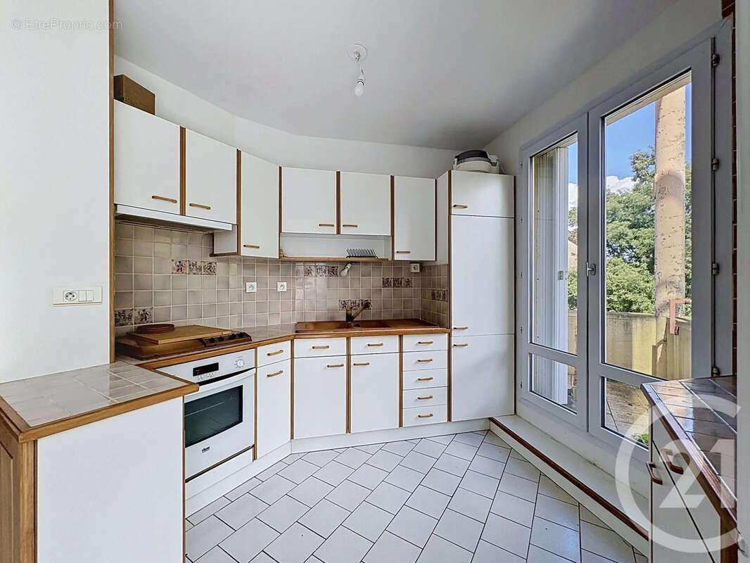Appartement à MOISSY-CRAMAYEL