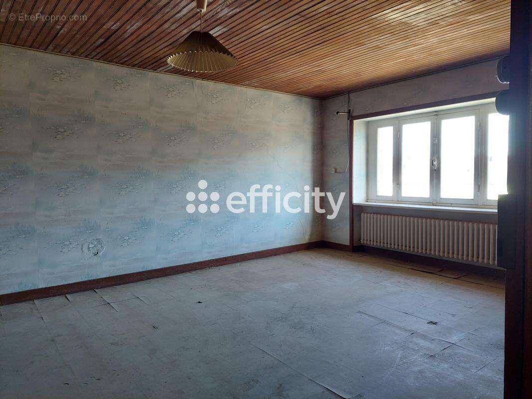 Appartement à SAINT-CLET