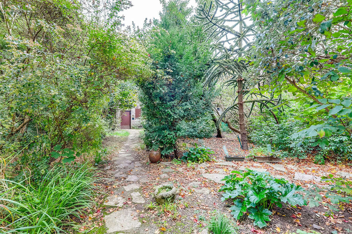 Maison à SAINT-MAUR-DES-FOSSES