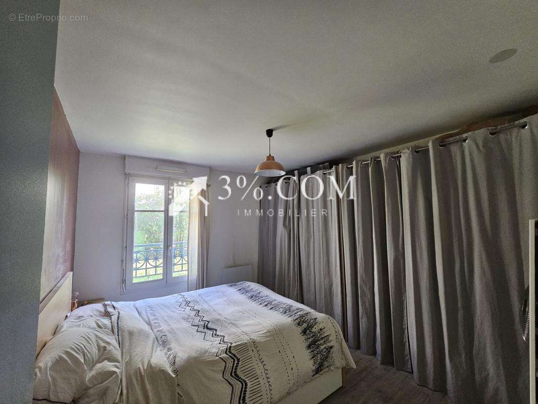 Appartement à LE PLESSIS-TREVISE