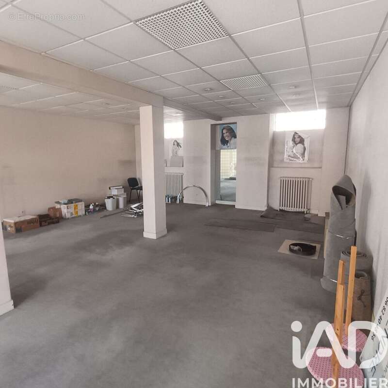 Maison 200 m² à Oradour-Sur-Vayres  - photo 3
